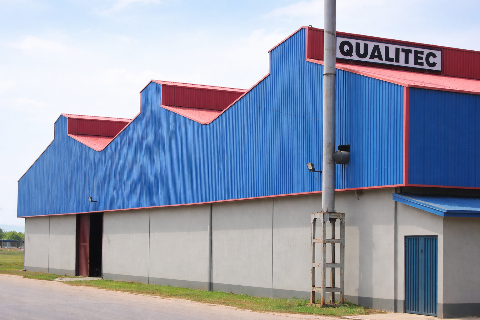 Warehouse aluminium roofing